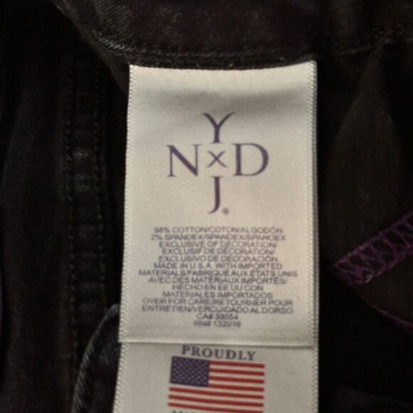 NYDJ Jeans. Size: 4P - Picture 6 of 10